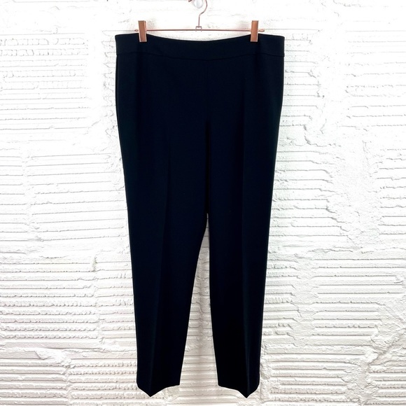 Talbots Lined Flat Front Side Zipper Black Crepe Tapered Trouser Size 12 - Picture 1 of 13